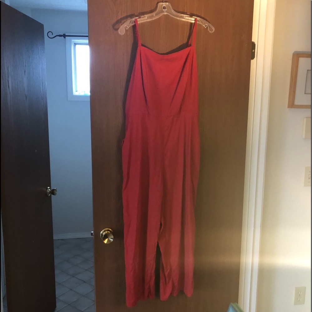 Old navy cropped jumpsuit red